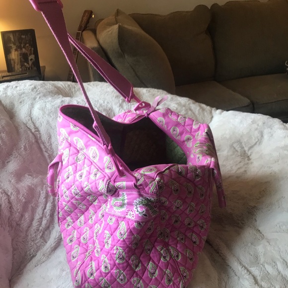 Vera Bradley overnight bag- excellent condition - Picture 5 of 6
